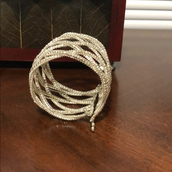 Silver Rhinestone stretch cuff. Very nice! - Picture 3 of 5